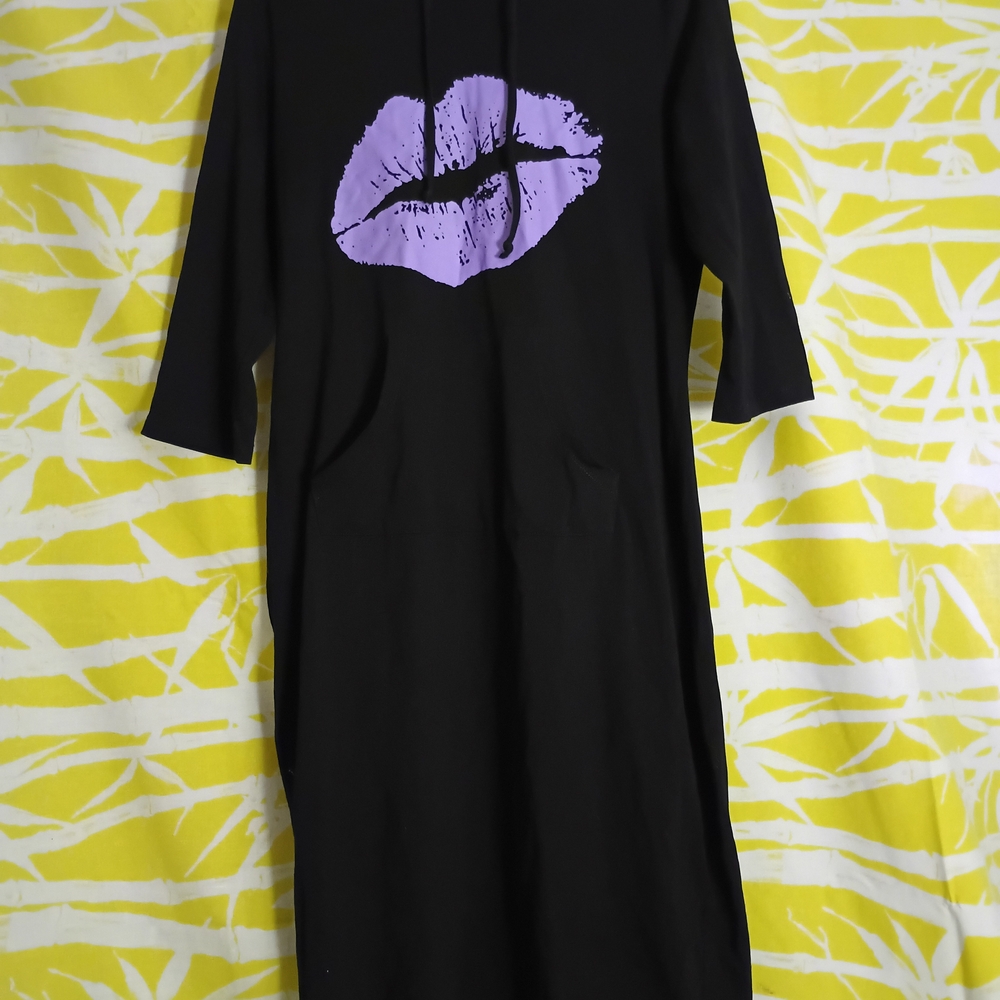 Black Hoodie Dress with Purple Lip Print